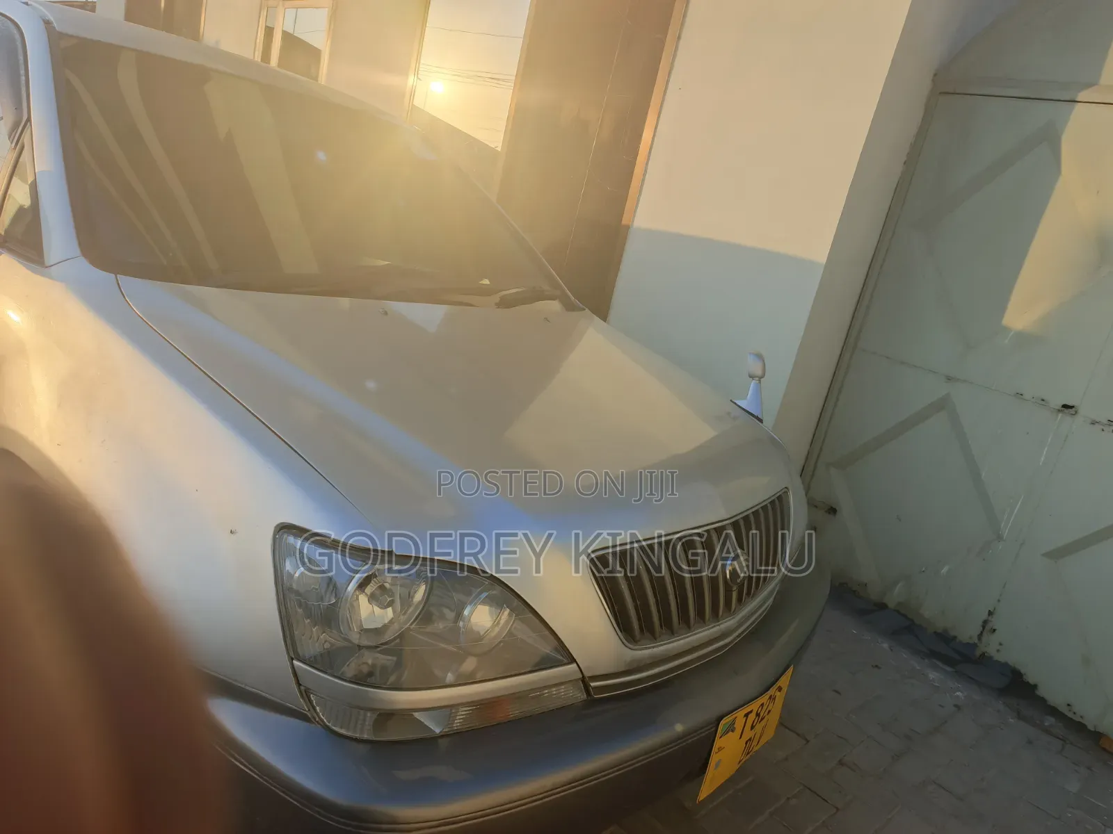 Toyota Harrier 2001 Silver