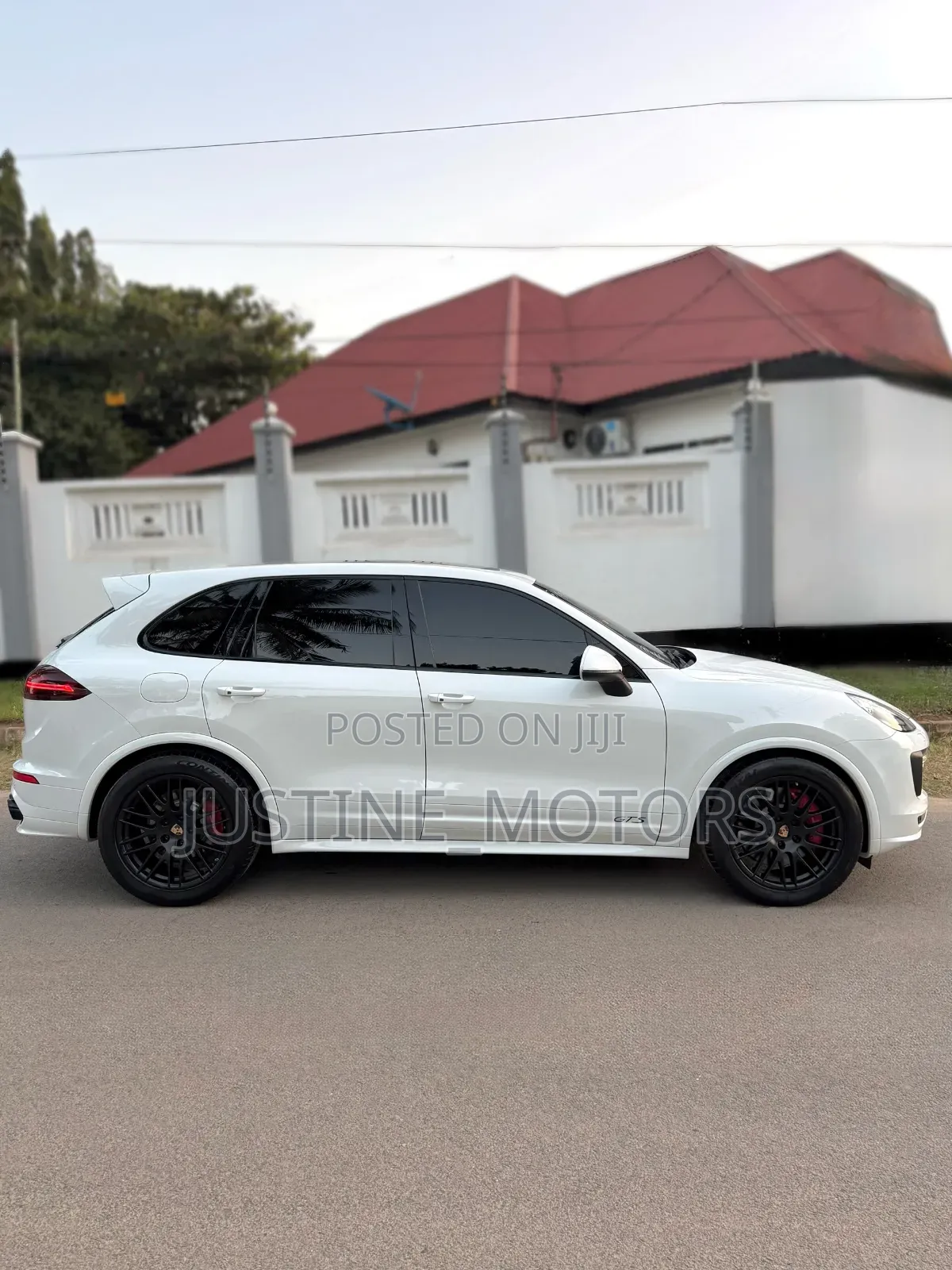 Porsche Cayenne 2017 White