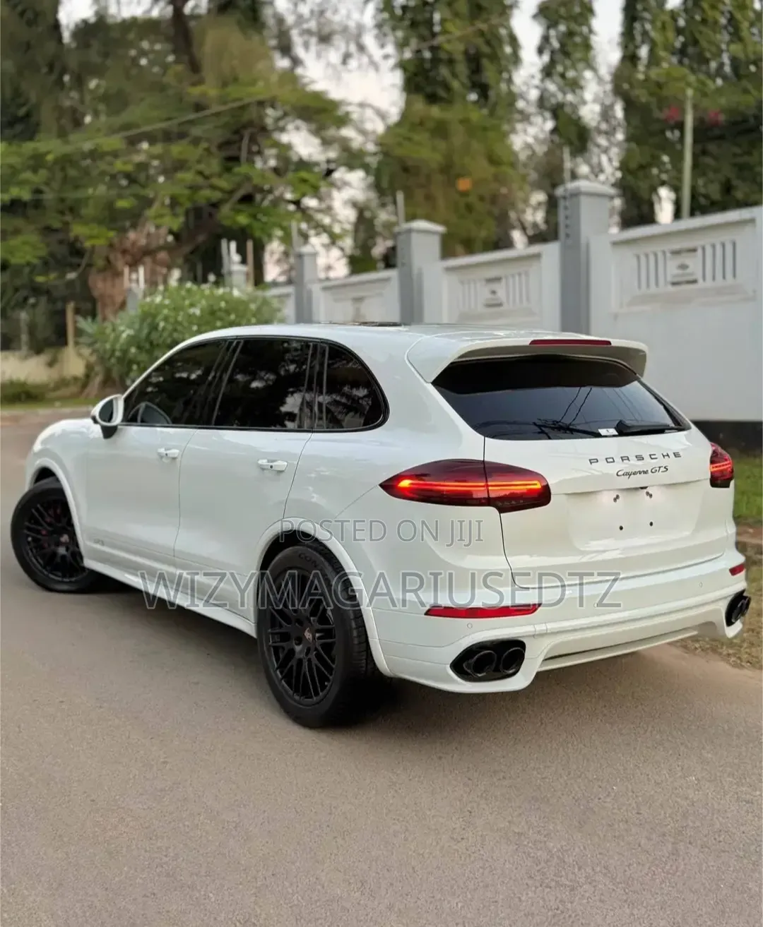 Porsche Cayenne 2016 White