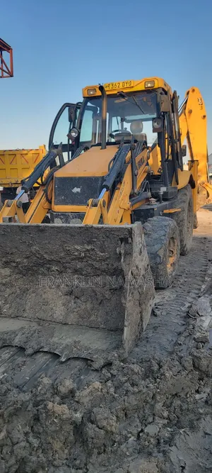 Backhoe Loader BULL
