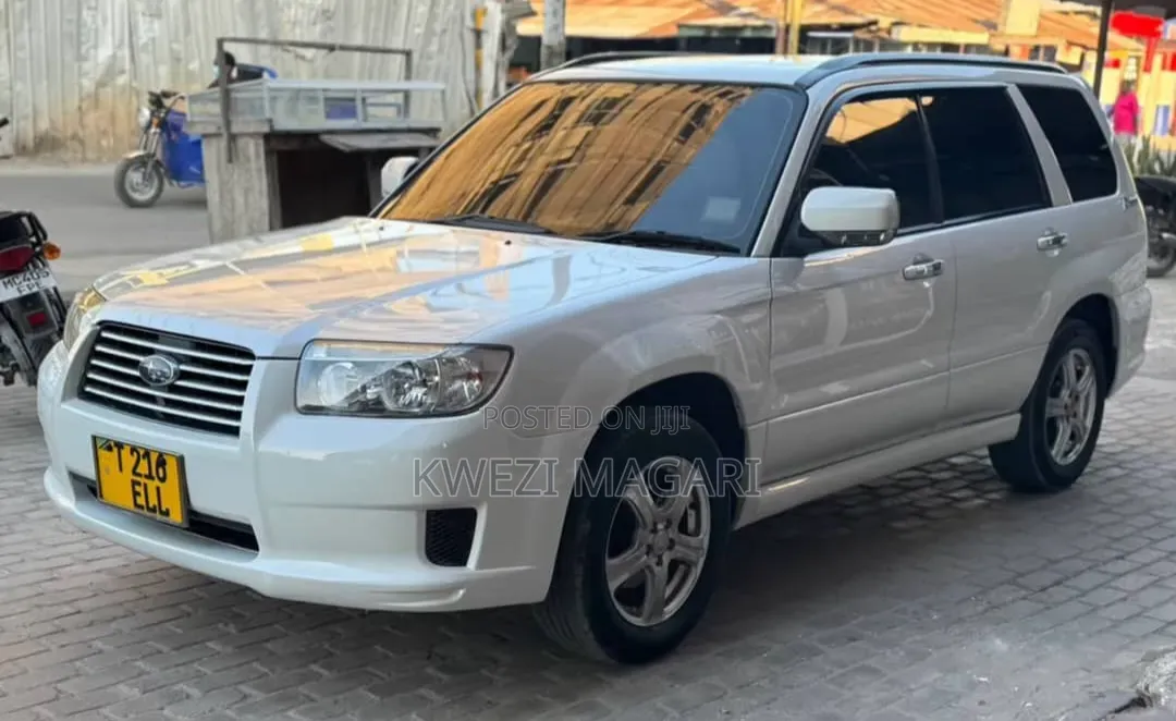 Subaru Forester 2005 White