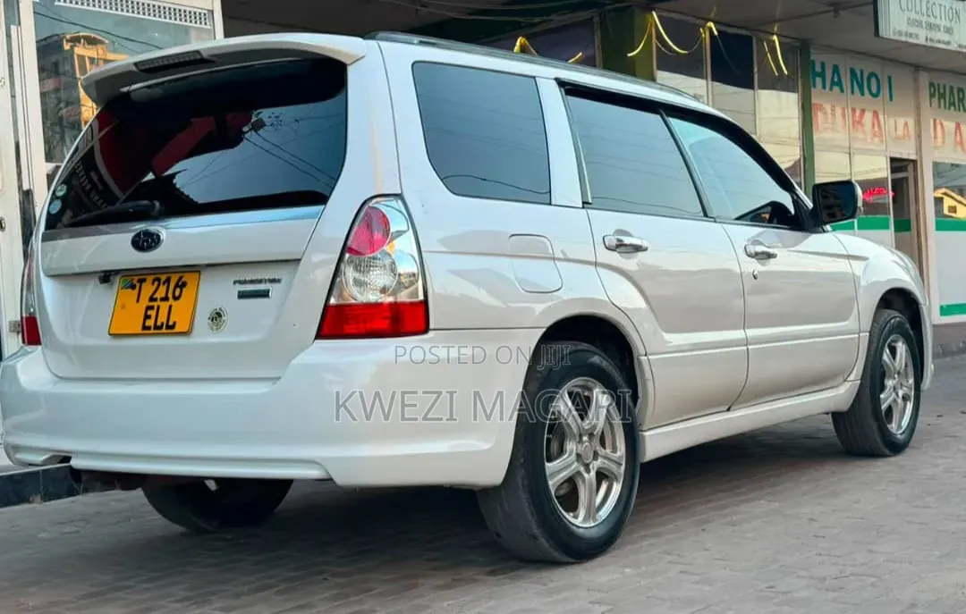 Subaru Forester 2005 White