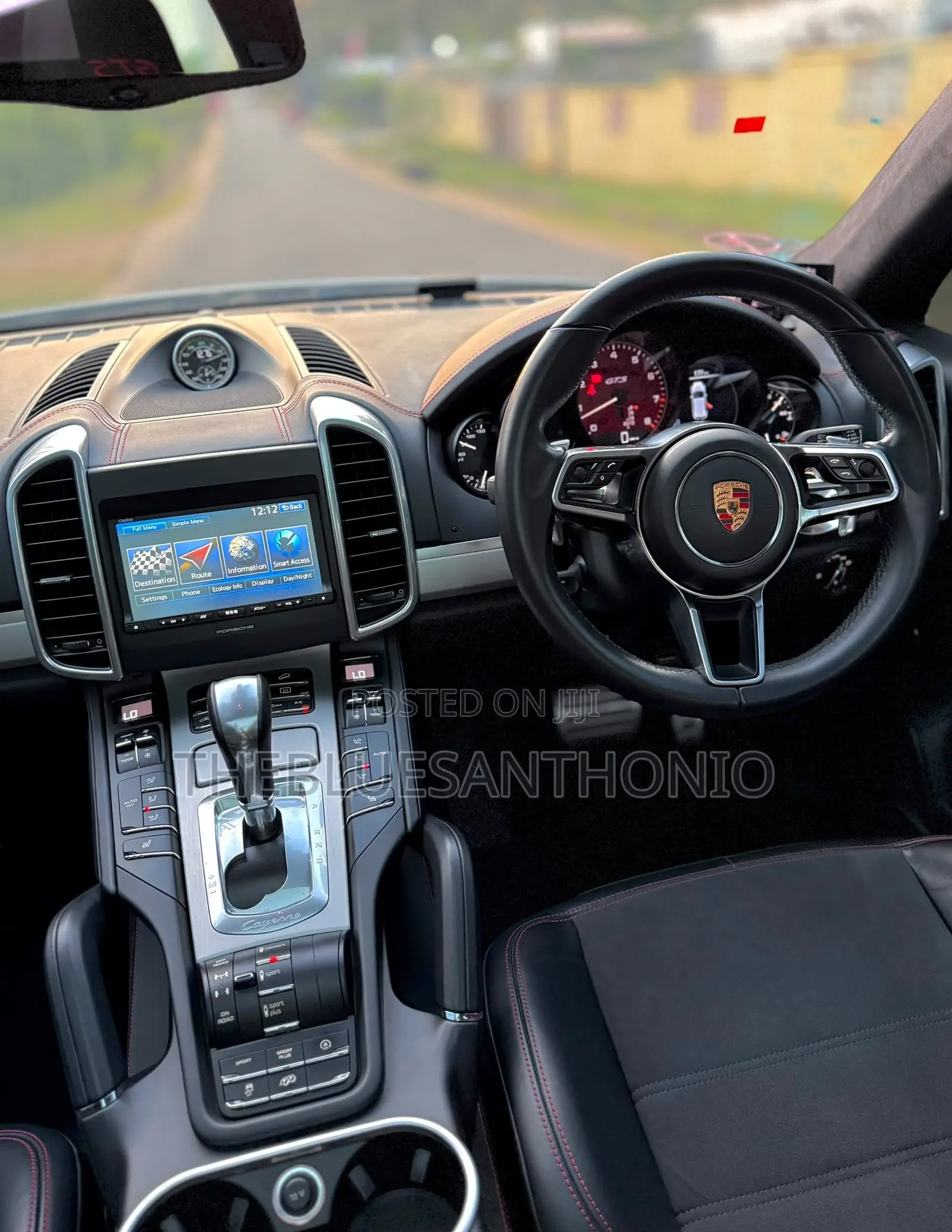 Porsche Cayenne 2017 White