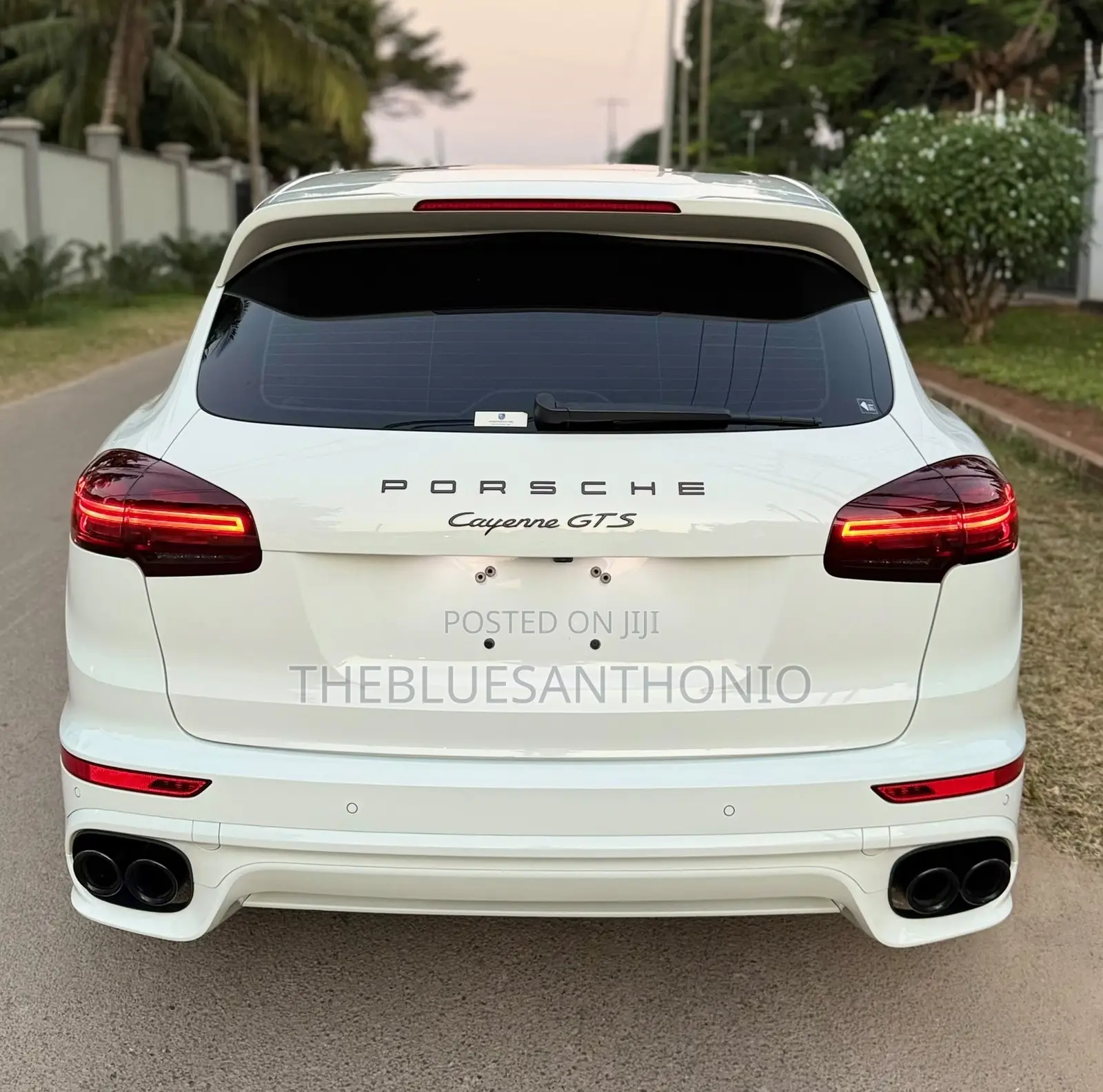 Porsche Cayenne 2017 White