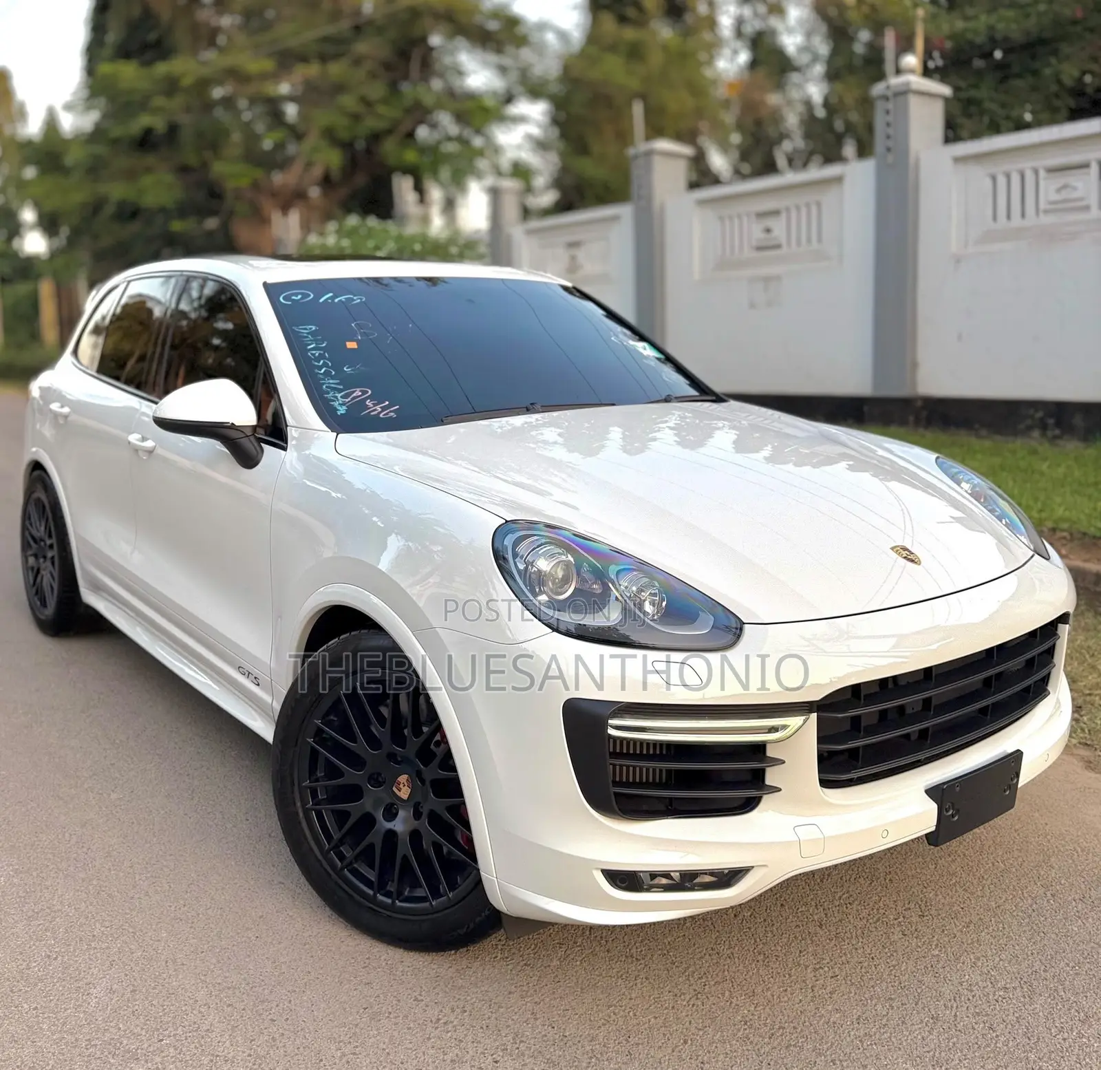 Porsche Cayenne 2017 White