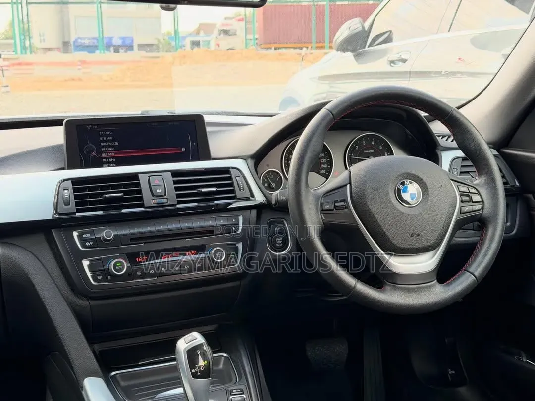 BMW 3 Series 2013 White