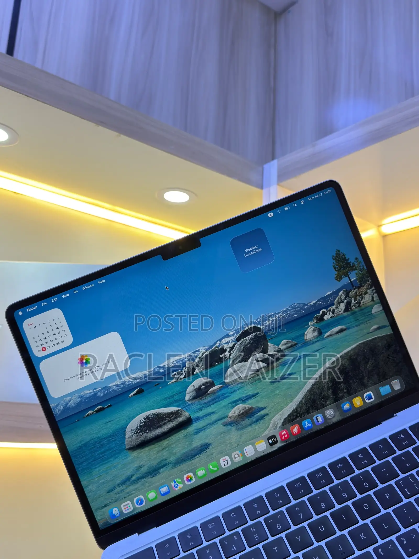 New Laptop Apple MacBook Air 2025 M4 16GB Apple M4 SSD 256GB