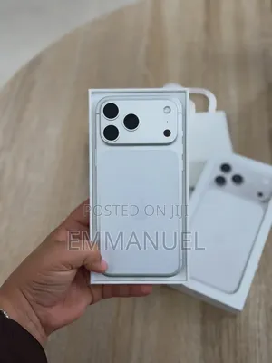 New Apple iPhone 17 Pro Max 256 GB Silver