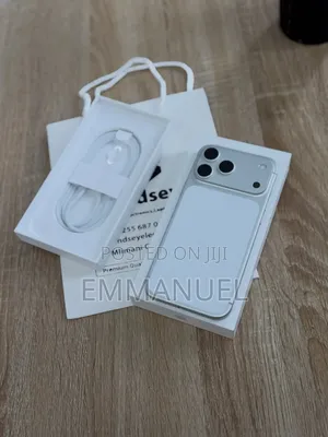 New Apple iPhone 17 Pro Max 256 GB Silver