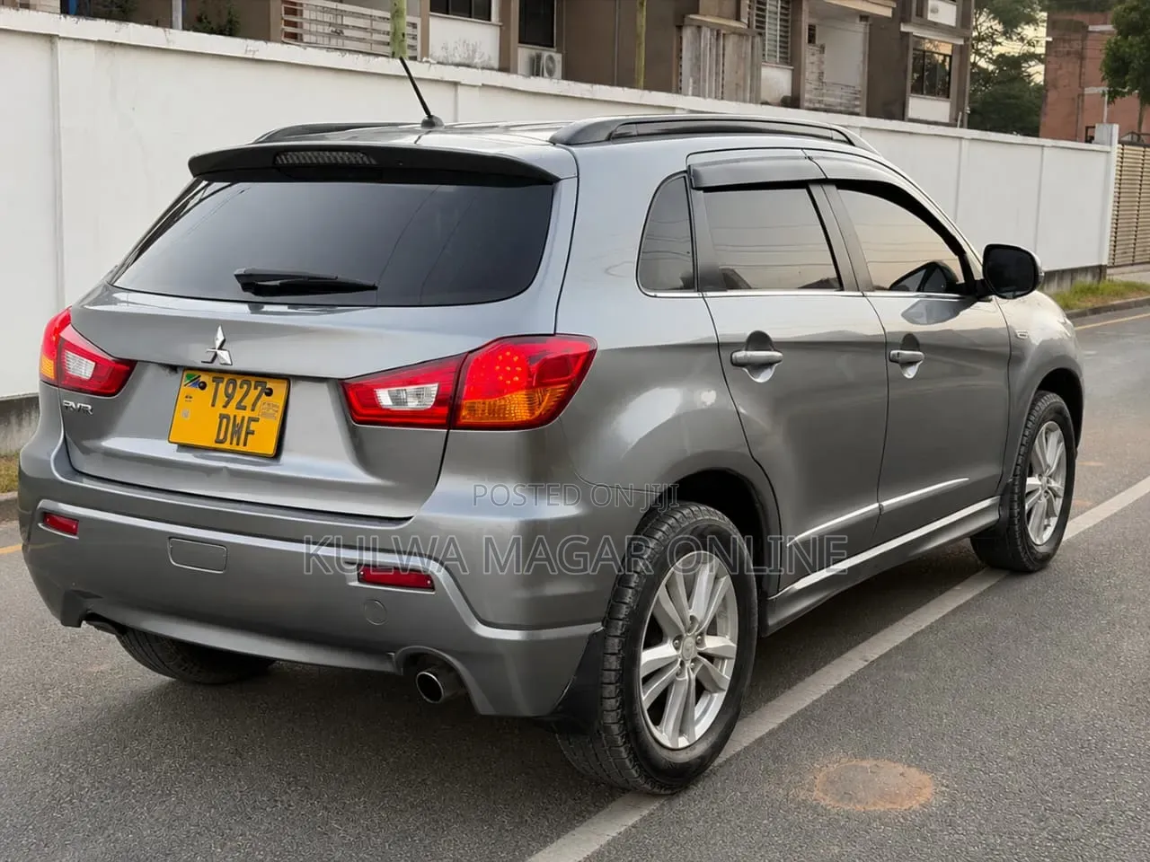 Mitsubishi RVR 2010 Silver