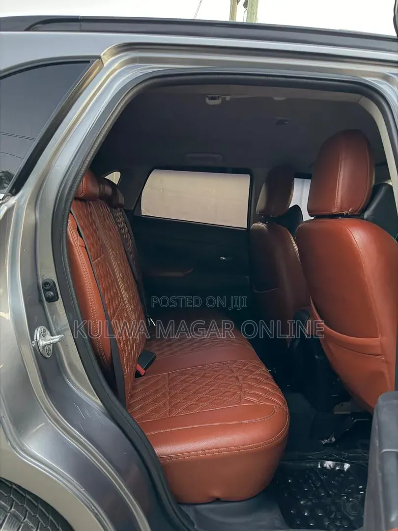 Mitsubishi RVR 2010 Silver