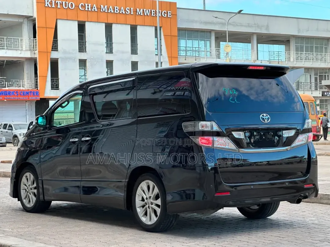 Toyota Vellfire 2009 Black