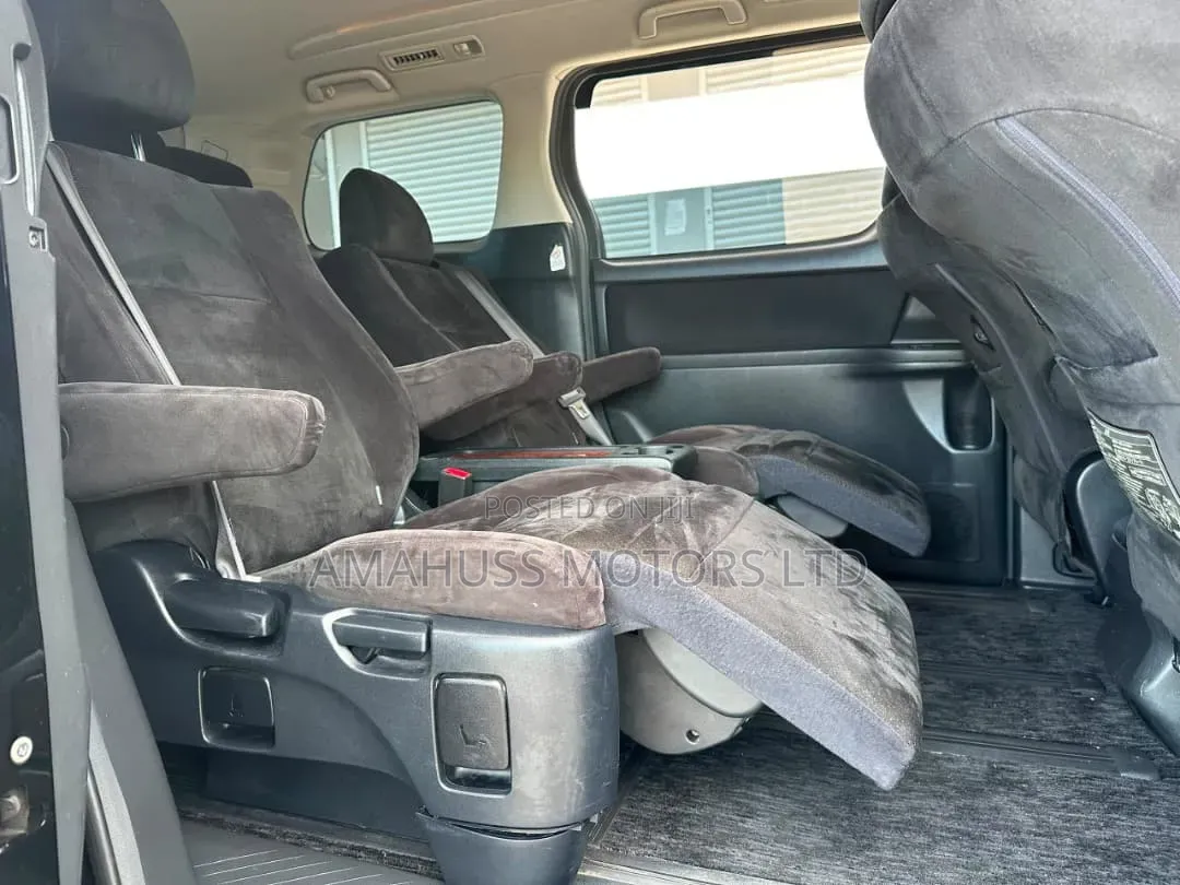 Toyota Vellfire 2009 Black
