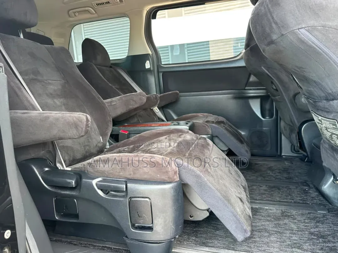 Toyota Vellfire 2009 Black