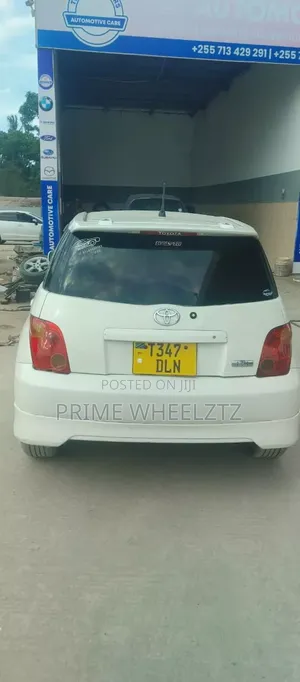 Toyota IST 2007 White