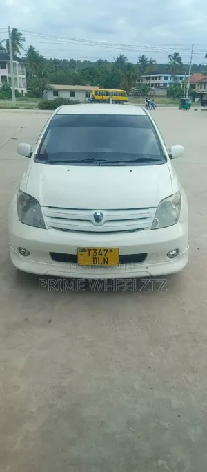 Toyota IST 2007 White
