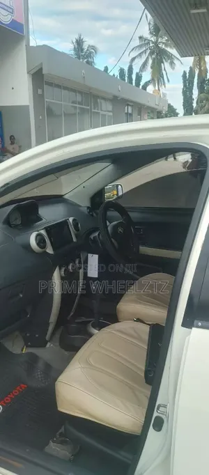 Toyota IST 2007 White