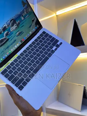 New Laptop Apple MacBook Air 2022 M2 8GB Apple M4 SSD 256GB