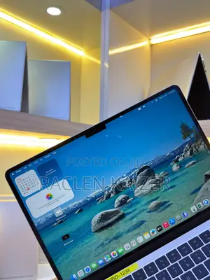 New Laptop Apple MacBook Air 2022 M2 8GB Apple M4 SSD 256GB