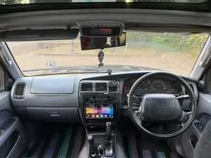 Toyota Hilux Surf 2000 Black
