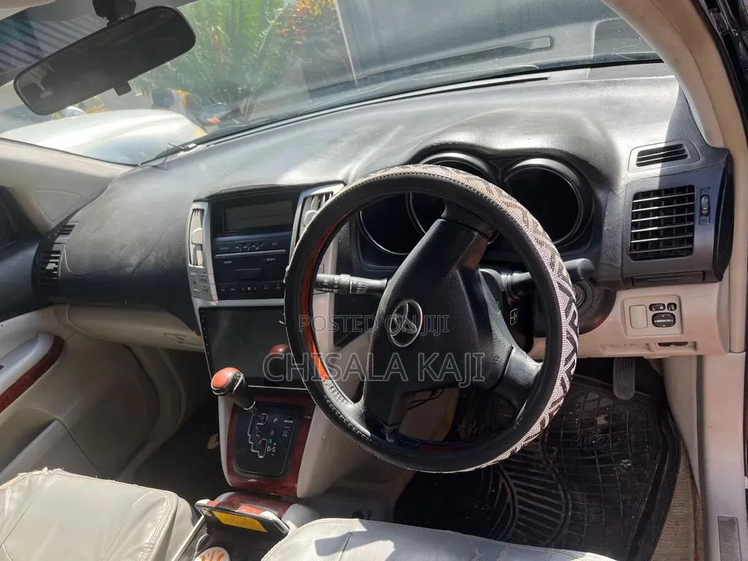 Toyota Harrier 2005 Black