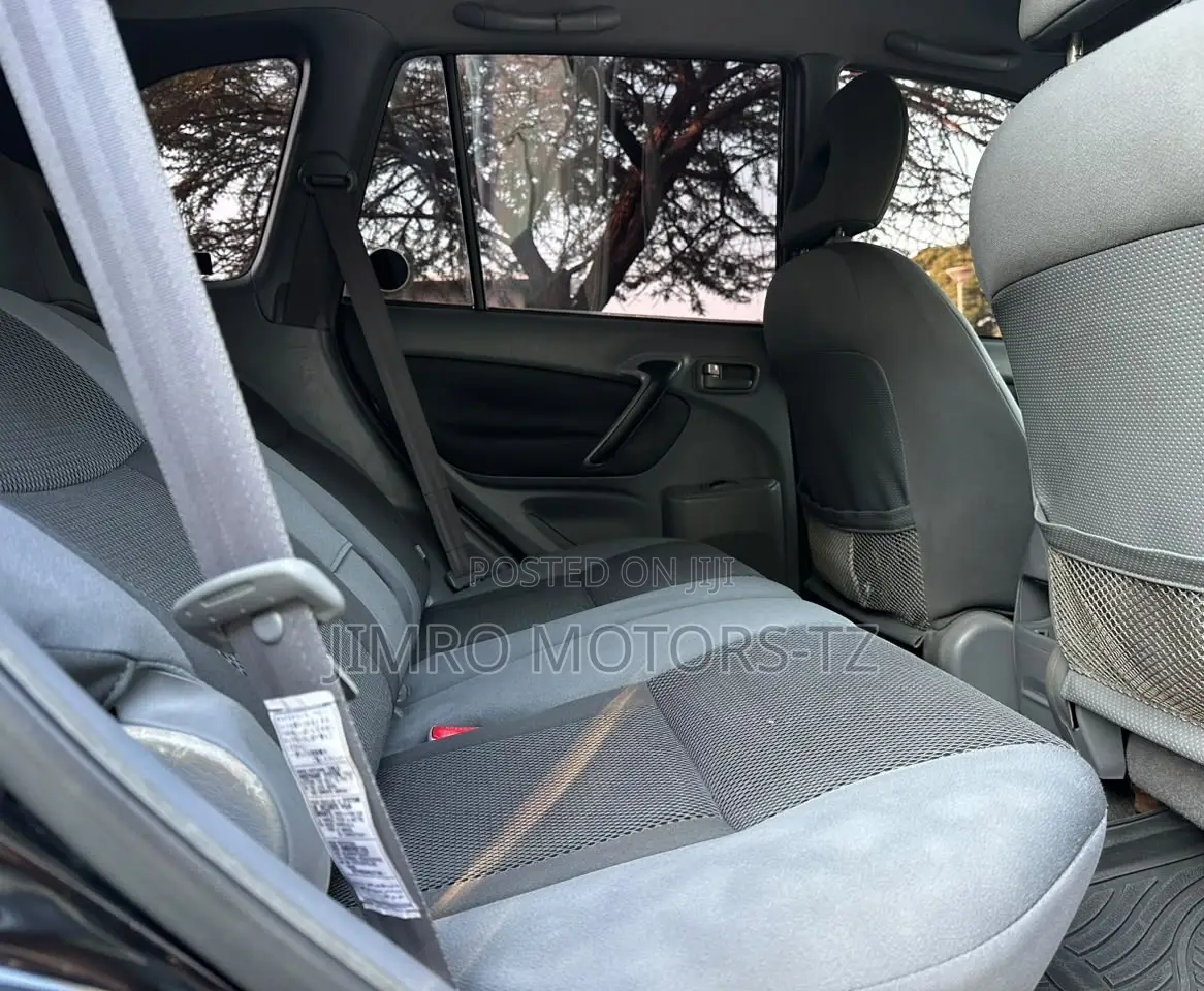 Toyota RAV4 2001 Black