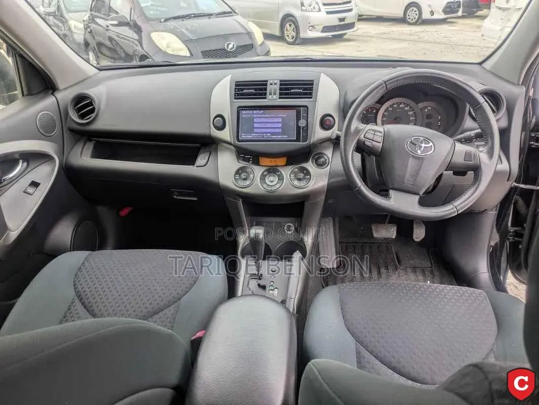Toyota Vanguard 2013 Black