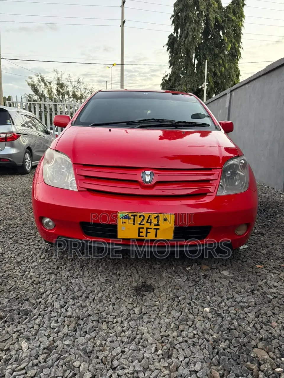 Toyota IST 2003 Red