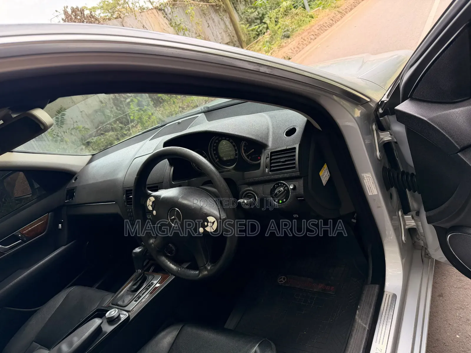 Mercedes-Benz C200 2009 Silver