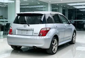 Toyota IST 2009 Silver