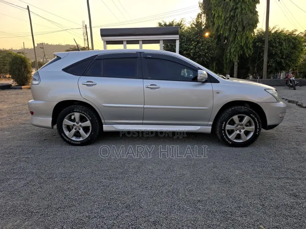 Toyota Harrier 2005 Silver