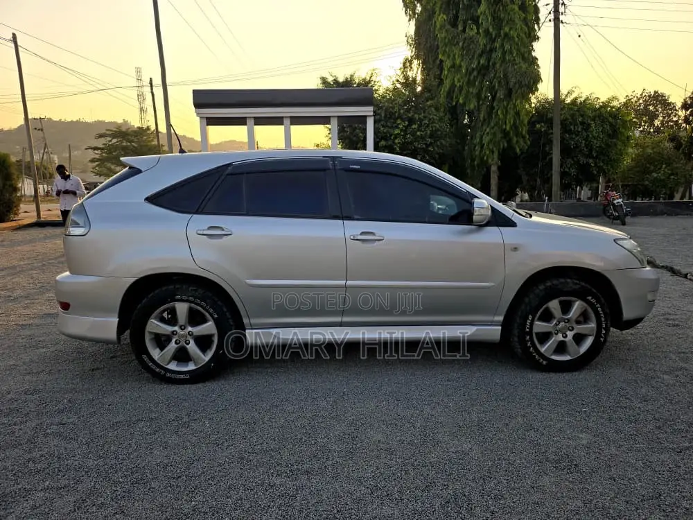 Toyota Harrier 2005 Silver