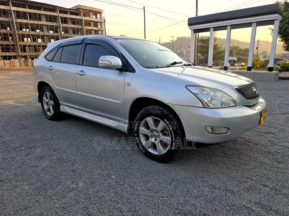 Toyota Harrier 2005 Silver