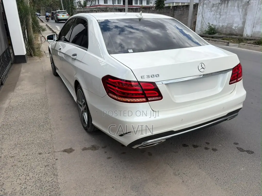 Mercedes-Benz E300 2013 White