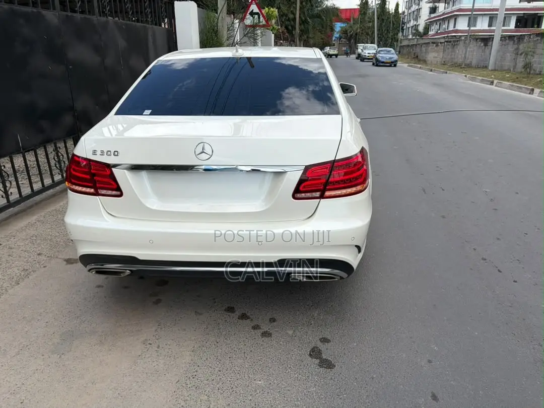 Mercedes-Benz E300 2013 White