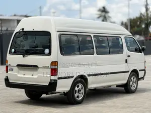 Toyota HiAce 1999 White