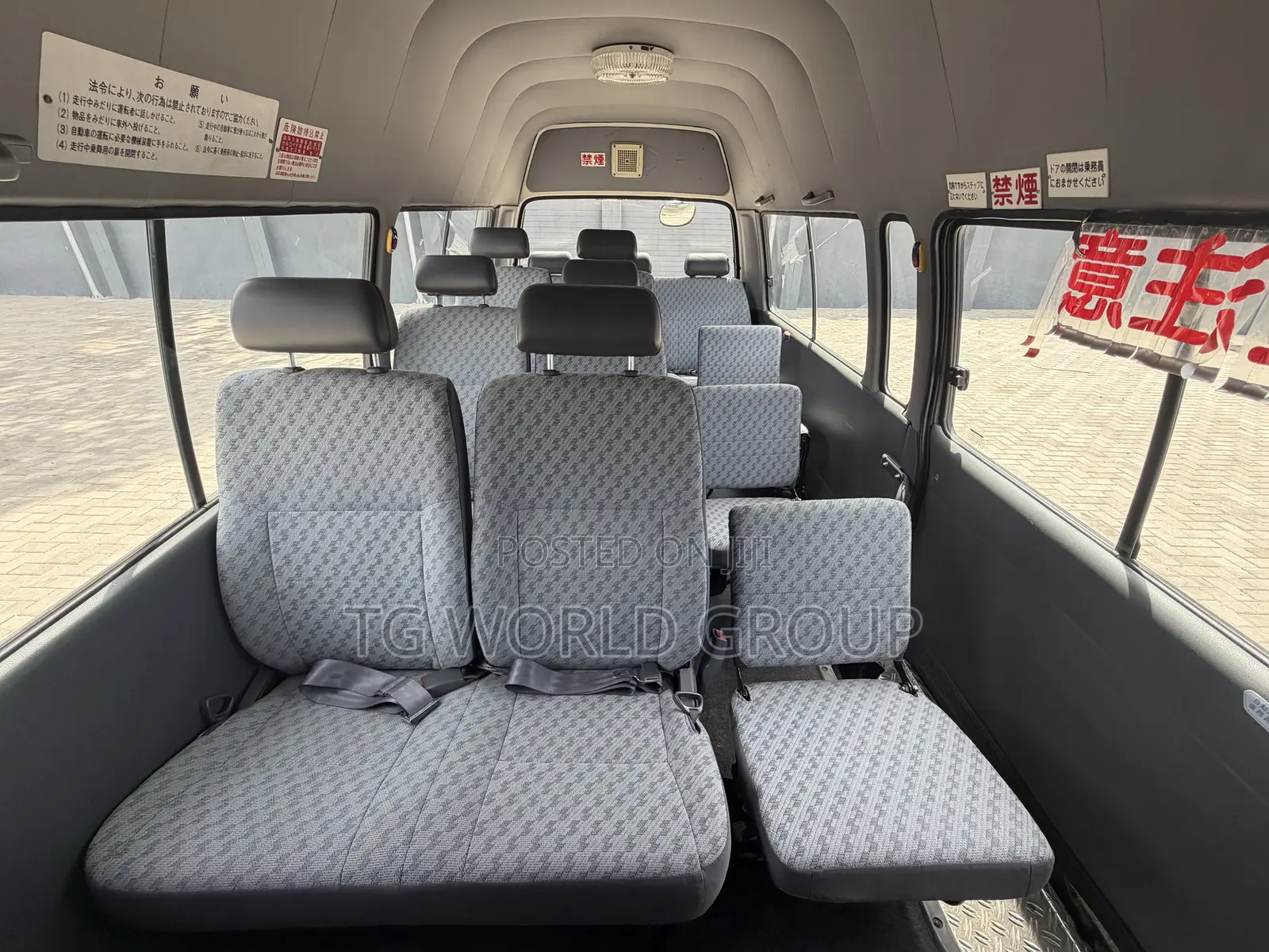 Toyota HiAce 1999 White