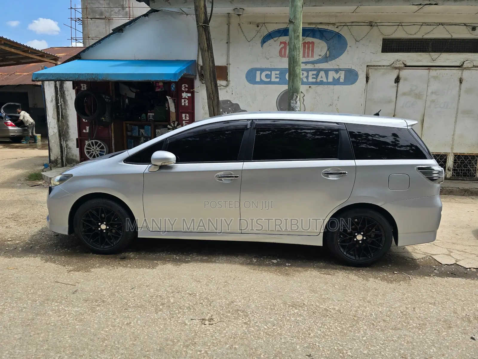 Toyota Wish 2012 Silver