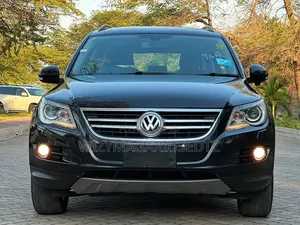 Volkswagen Tiguan 2010 Matt Black