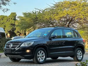 Volkswagen Tiguan 2010 Matt Black