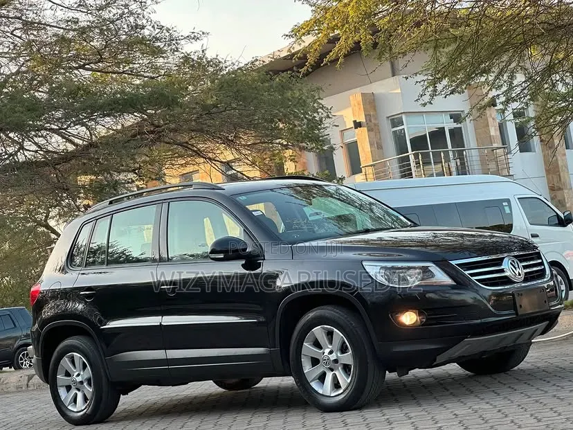 Volkswagen Tiguan 2010 Matt Black