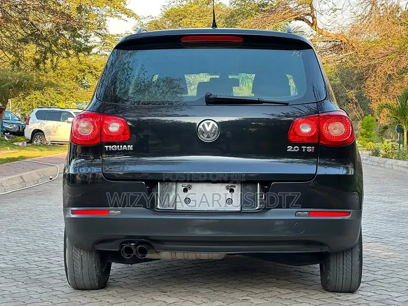 Volkswagen Tiguan 2010 Matt Black