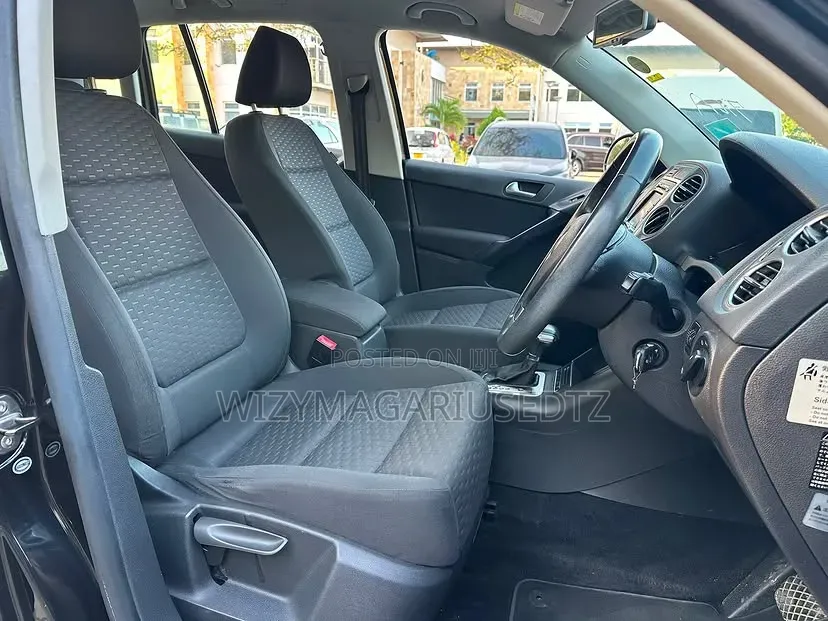 Volkswagen Tiguan 2010 Matt Black