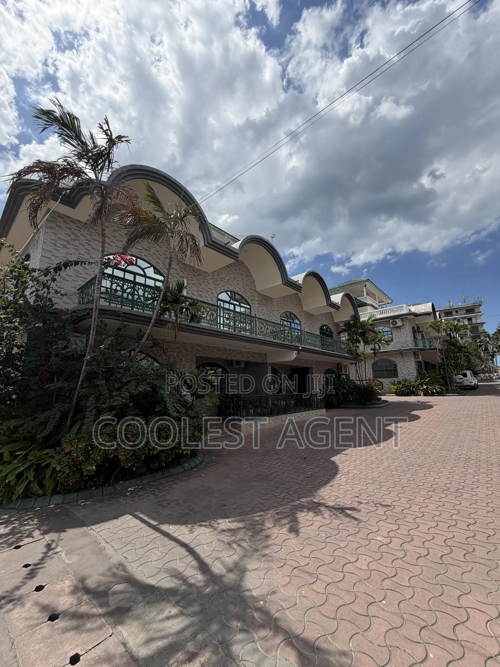 Furnished 3bdrm Villa in Coolest Estate, Masaki for rent