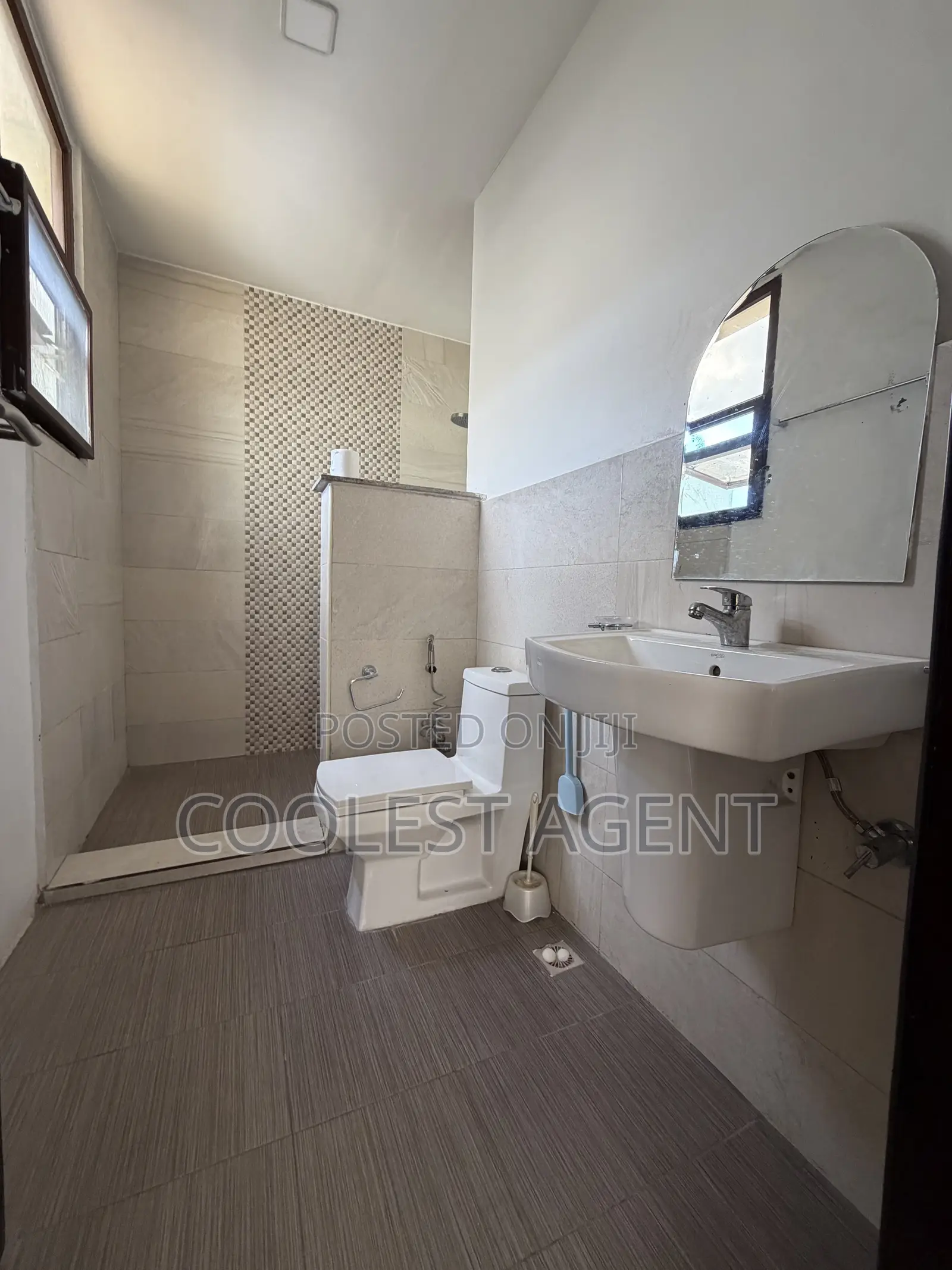 Furnished 5bdrm Villa in Coolest Estate, Masaki for rent