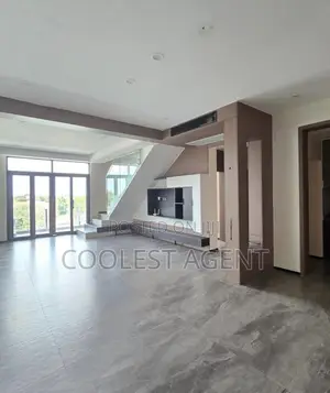3bdrm Duplex in Coolest Estate, Oyster Bay for sale