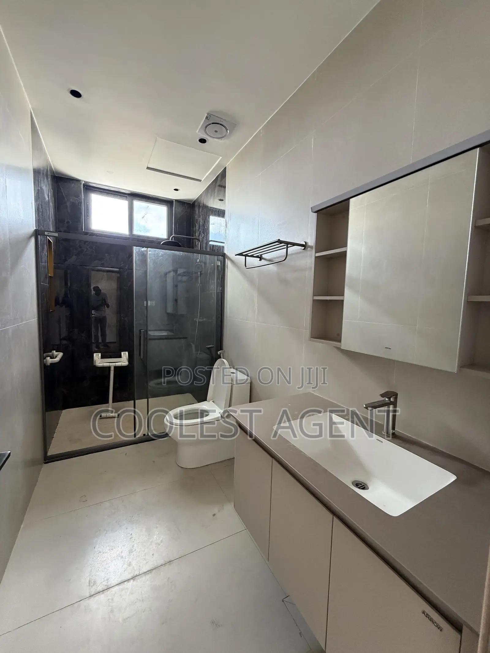Furnished 4bdrm Penthouse in Coolest, Masaki for rent
