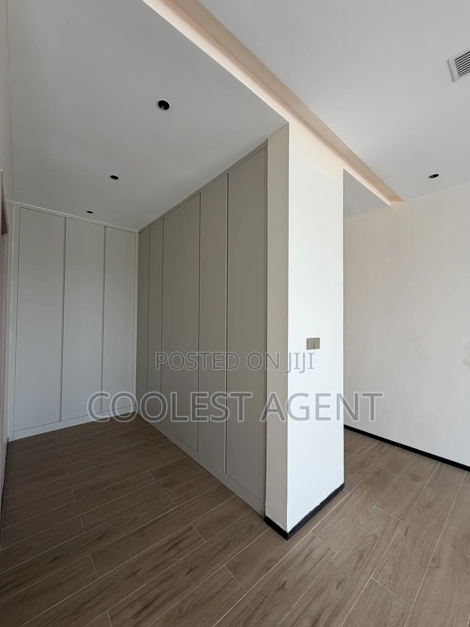 Furnished 4bdrm Penthouse in Coolest, Masaki for rent