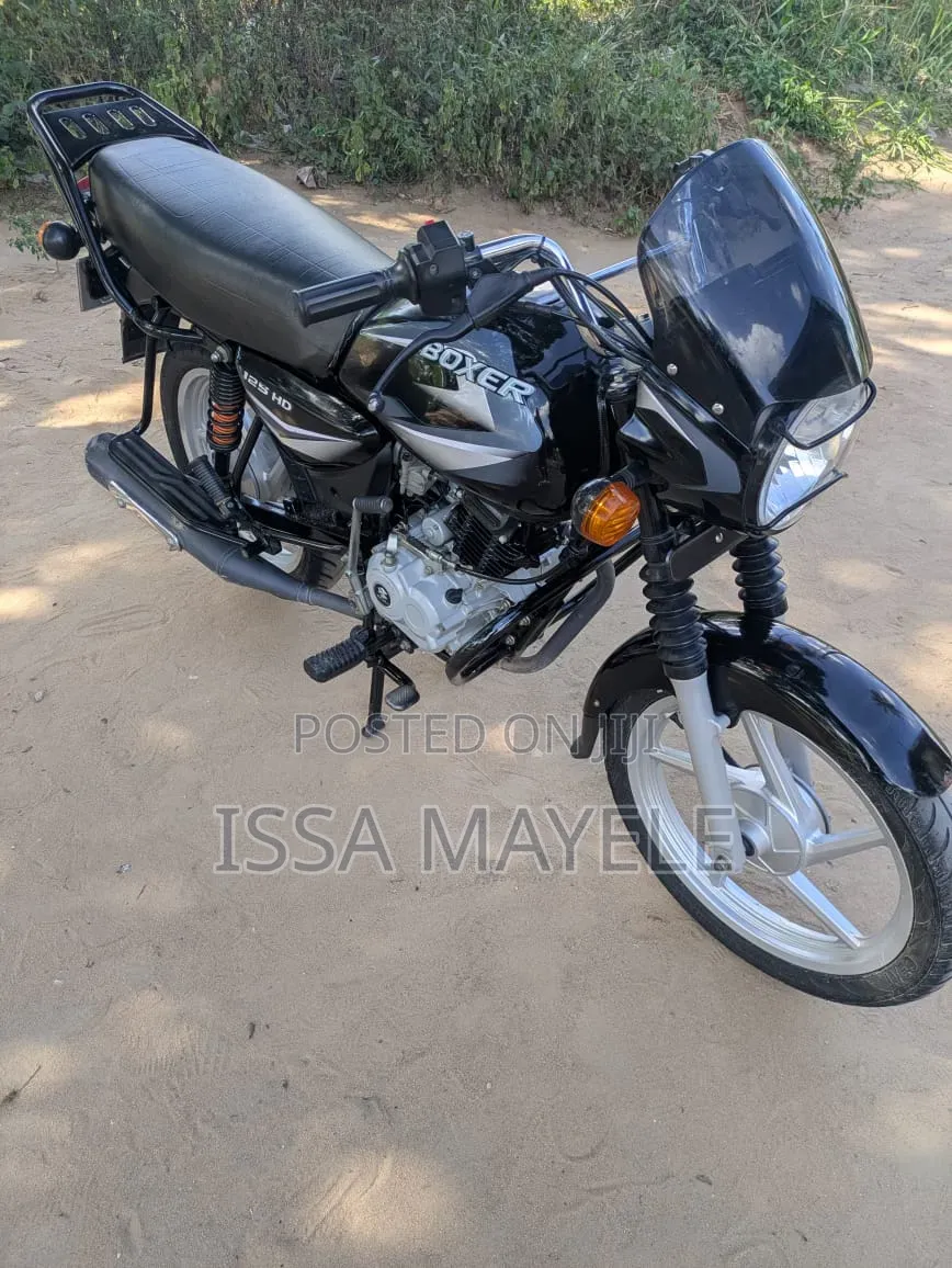 Bajaj Boxer 125 2026 Black