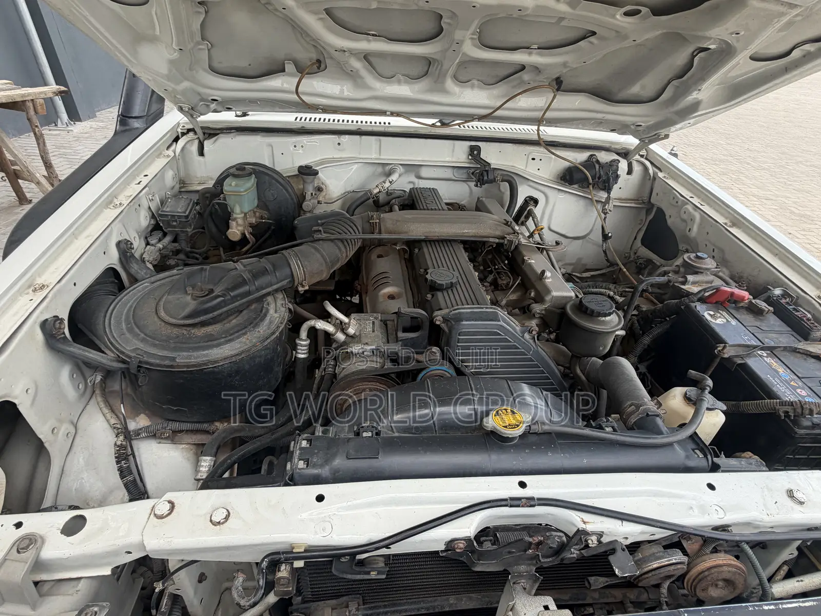 Toyota Land Cruiser 2011 White
